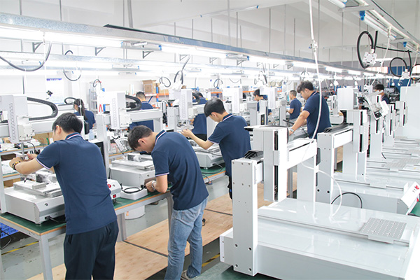 04生产车间 2.jpg